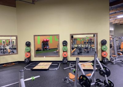 Strength Training at Physiq Fitness Gym in South Salem